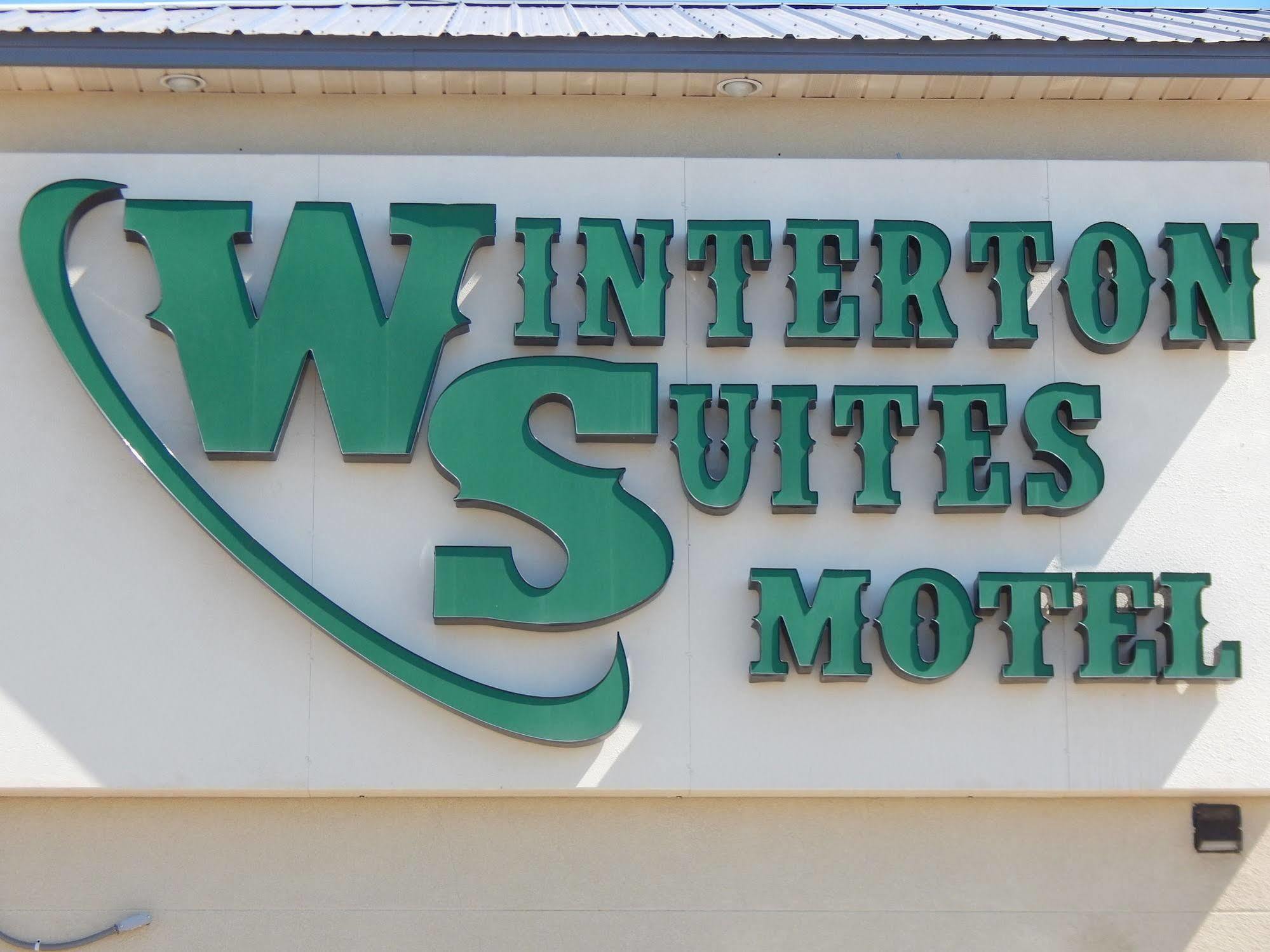 Winterton Suites Williston Bagian luar foto